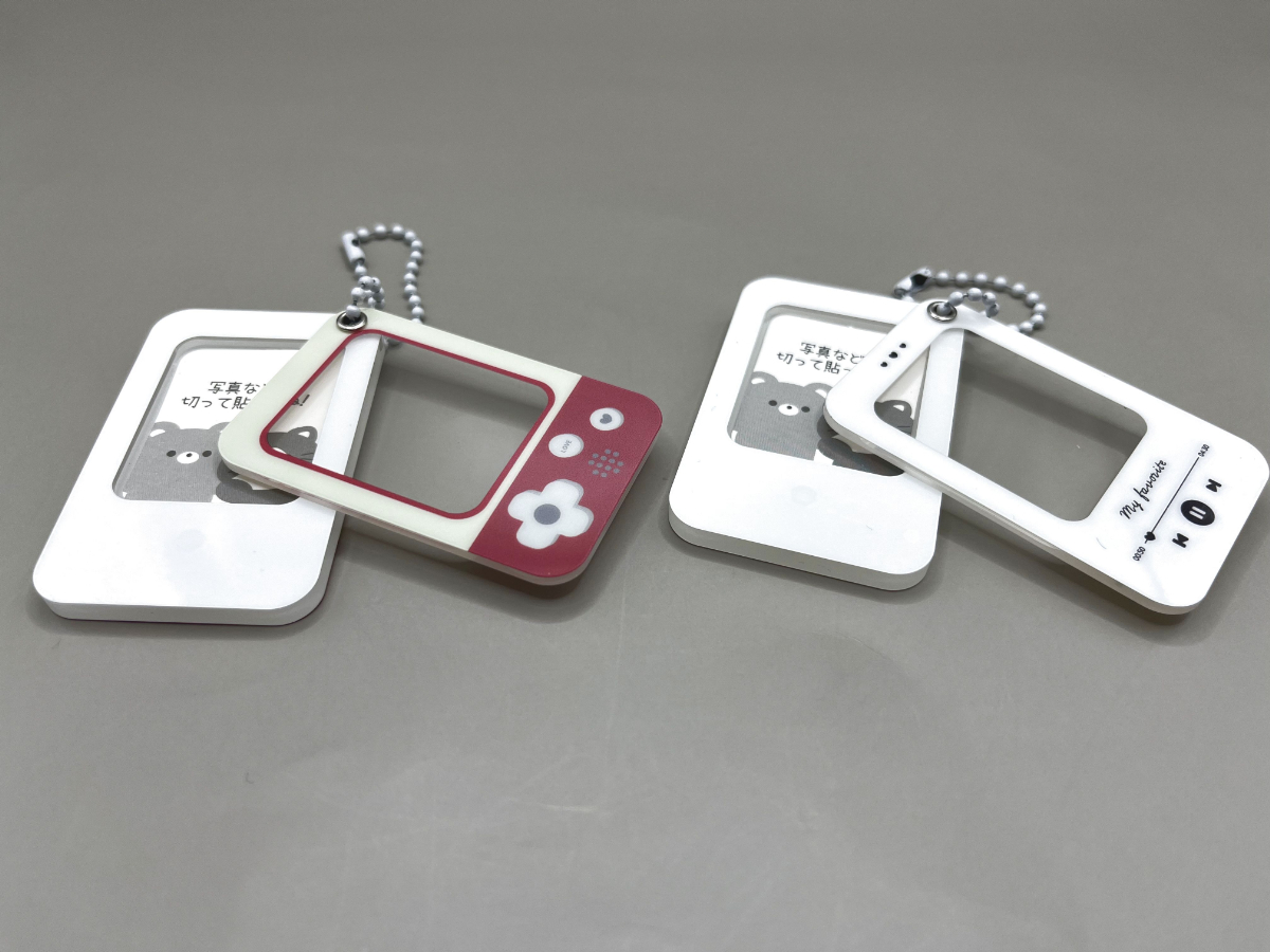 セリア フォトキーホルダー ゲーム　ミュージック