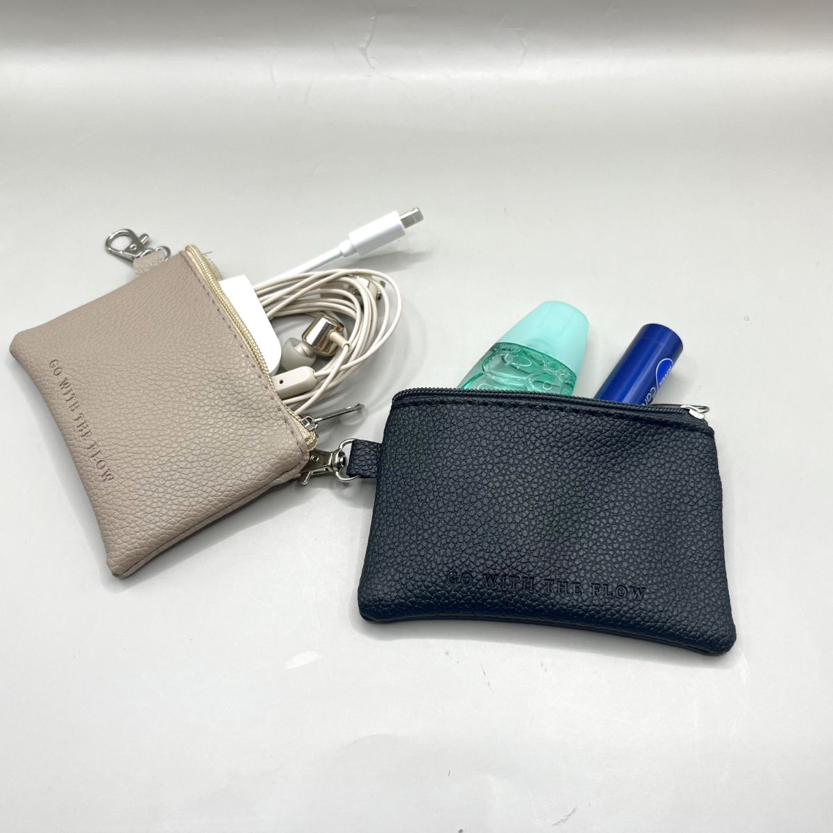 セリア ナスカン 合皮 ポーチ リップクリーム